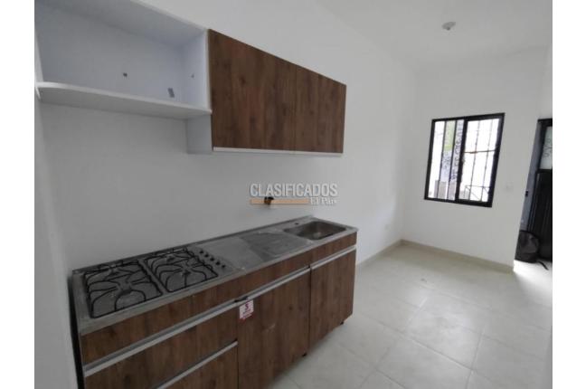 Casas, Alquiler, Floralia - $880.000