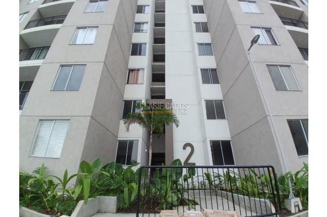 Apartamentos, Alquiler, Yumbo - $1.500.000