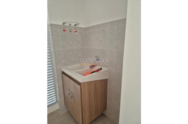 Apartamentos, Alquiler, Tierralinda del Lago - $1.300.000