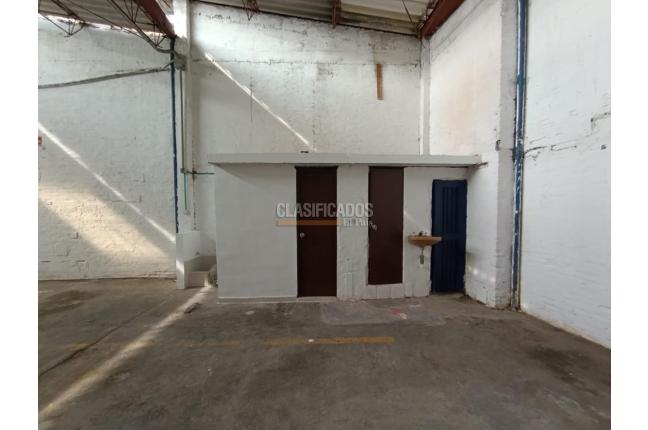 Locales y Bodegas, Alquiler, El Troncal - $5.500.000