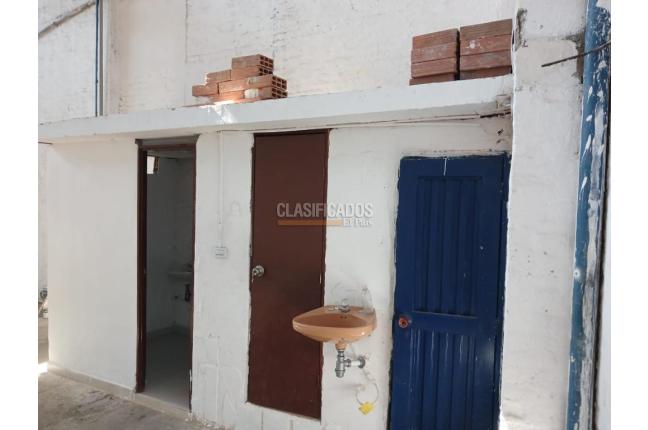 Locales y Bodegas, Alquiler, El Troncal - $5.500.000
