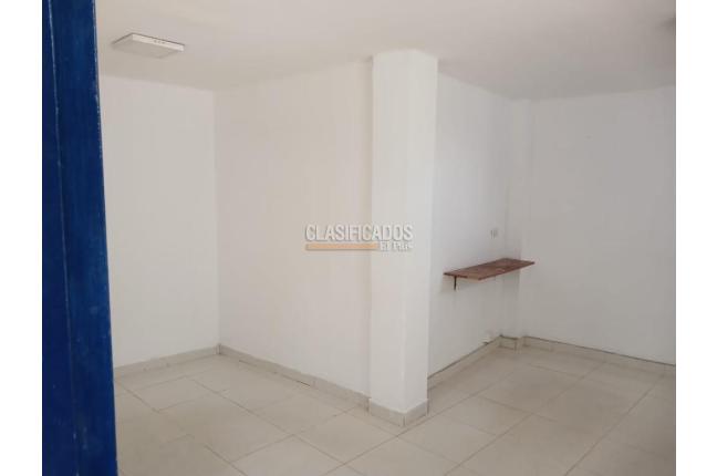 Locales y Bodegas, Alquiler, El Troncal - $5.500.000