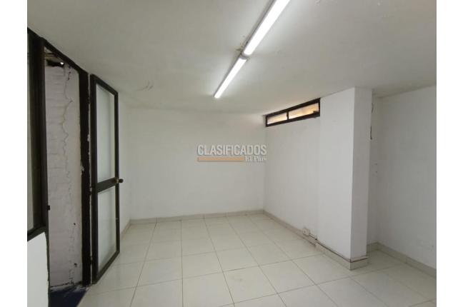 Locales y Bodegas, Alquiler, El Troncal - $5.500.000