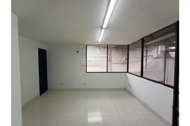 Locales y Bodegas, Alquiler, El Troncal - $5.500.000