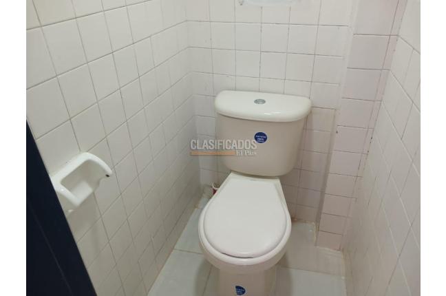 Locales y Bodegas, Alquiler, El Troncal - $5.500.000