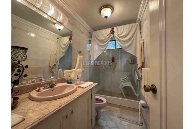 Apartamentos, Venta, Cristales - $1.190.000.000