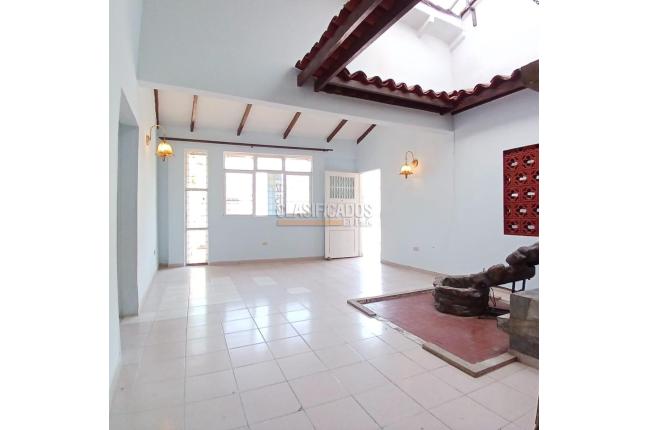 Casas, Alquiler, La Campiña - $3.500.000