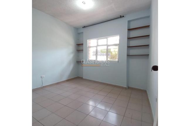 Casas, Alquiler, La Campiña - $3.500.000