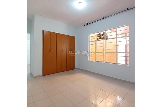 Casas, Alquiler, La Campiña - $3.500.000
