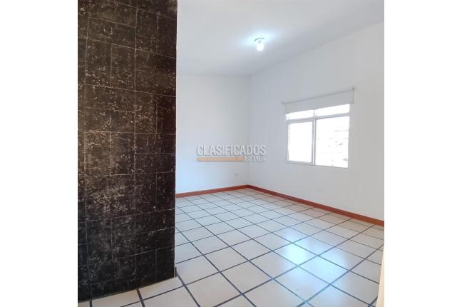 Casas, Alquiler, La Campiña - $3.500.000
