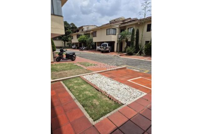 Casas, Venta, Guadalupe - $600.000.000