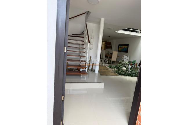 Casas, Venta en Altos de Guadalupe