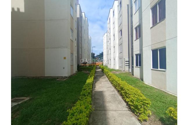 Apartamentos, Venta, Candelaria - $98.000.000