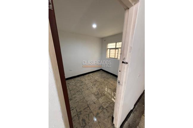 Casas, Alquiler, Ciudad Córdoba - $750.000