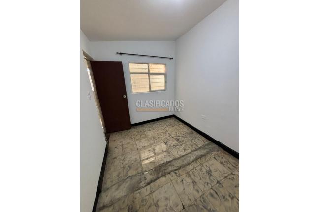 Casas, Alquiler, Ciudad Córdoba - $750.000