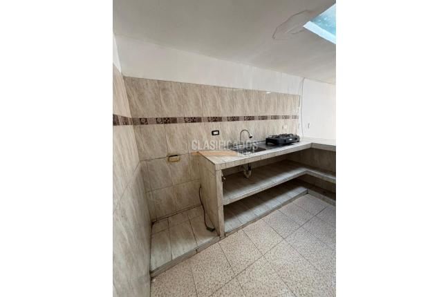 Casas, Alquiler, Ciudad Córdoba - $750.000