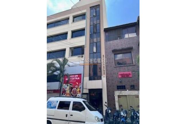 Oficinas y Consultorios, Alquiler en Santa Mónica Residencial