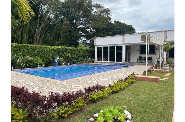 Fincas y Casas Campestres, Venta, Calima (Darién) - $1.800.000.000