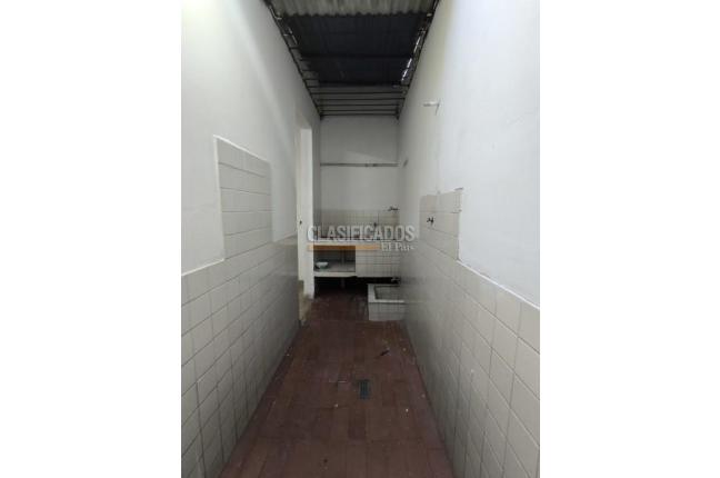 Casas, Alquiler, Champagñat - $2.200.000