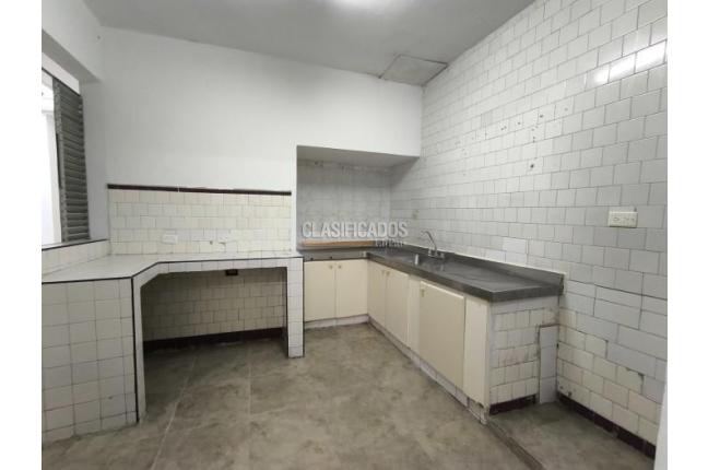 Casas, Alquiler, Champagñat - $2.200.000