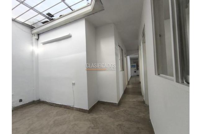 Casas, Alquiler, Champagñat - $2.200.000