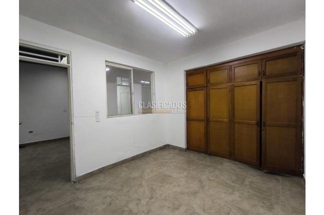 Casas, Alquiler, Champagñat - $2.200.000