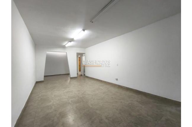 Casas, Alquiler, Champagñat - $2.200.000