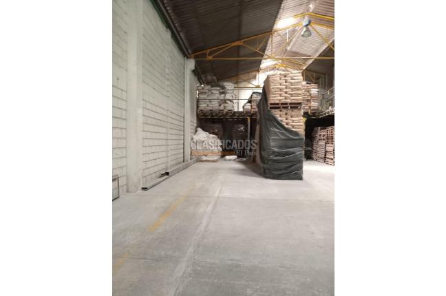 Locales y Bodegas, Alquiler, Manzanares - $10.700.000