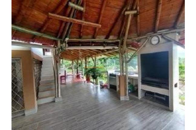 Fincas y Casas Campestres, Venta en La Cumbre