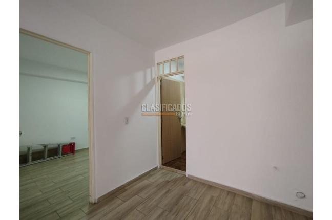 Locales y Bodegas, Alquiler, Miraflores - $2.300.000