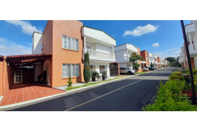 Casas, Alquiler, Ciudad Jardín - $9.500.000