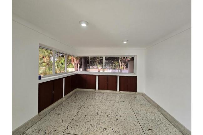 Locales y Bodegas, Venta, Ciudad Jardín - $2.500.000.000