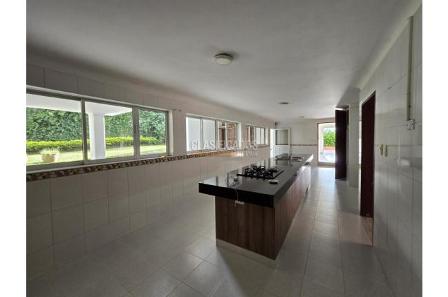 Locales y Bodegas, Venta, Ciudad Jardín - $2.500.000.000