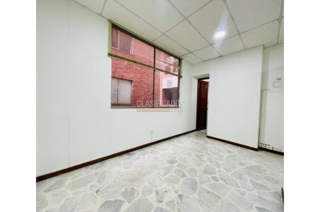 Oficinas y Consultorios, Venta, Versalles - $135.000.000