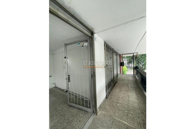 Locales y Bodegas, Alquiler, El Lido - $650.000