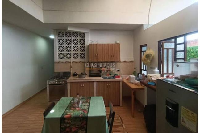 Casas, Venta, Atanasio Girardot - $480.000.000