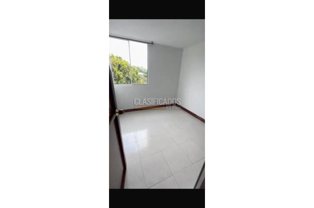 Apartamentos, Alquiler, Santa Bárbara - $950.000