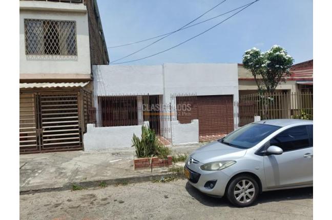 Casas, Venta en Cristóbal Colón