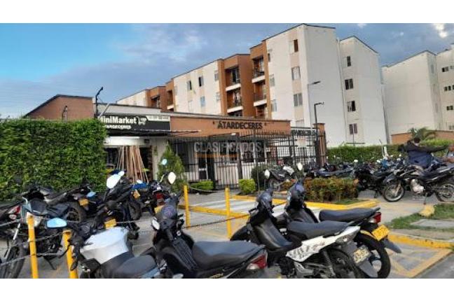 Apartamentos, Alquiler, Poblado Campestre - $780.000