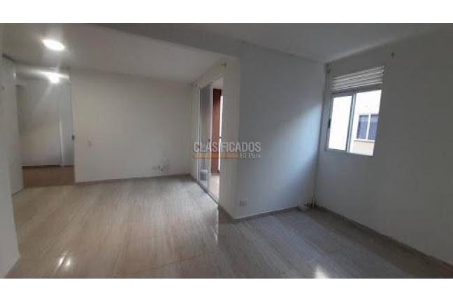 Apartamentos, Alquiler, Poblado Campestre - $780.000