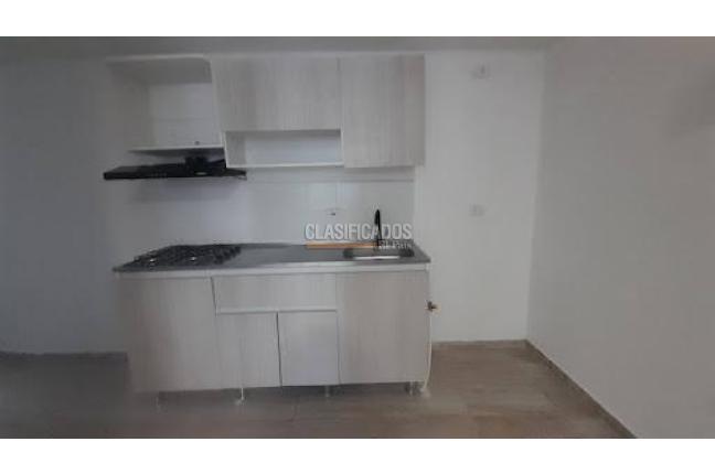 Apartamentos, Alquiler, Poblado Campestre - $780.000