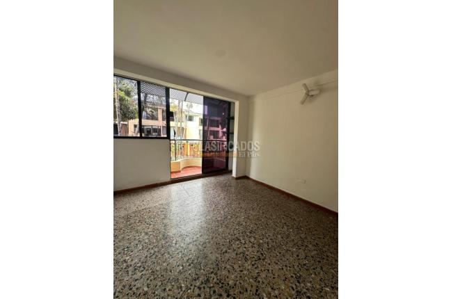 Casas, Venta, Primero de Mayo - $365.000.000