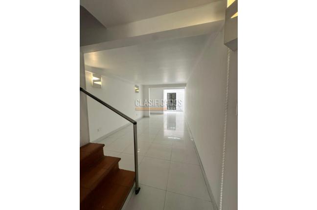 Casas, Venta, Primero de Mayo - $365.000.000