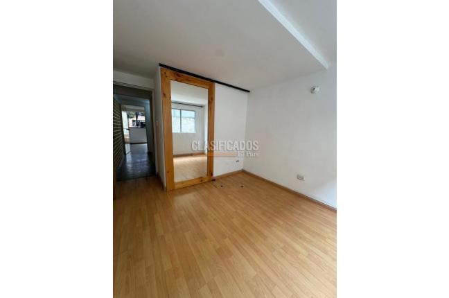 Casas, Venta, Primero de Mayo - $365.000.000