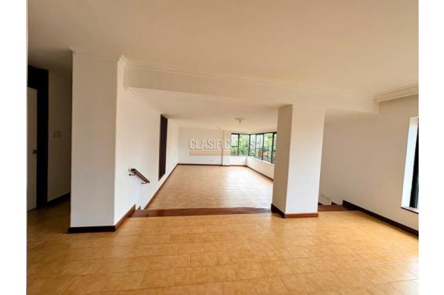Apartamentos, Venta, Versalles - $585.000.000