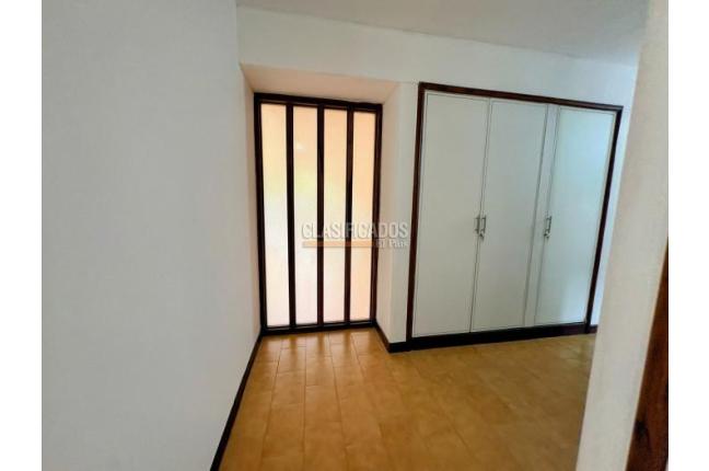 Apartamentos, Venta, Versalles - $585.000.000