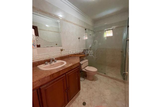 Casas, Venta, Miraflores - $1.850.000.000