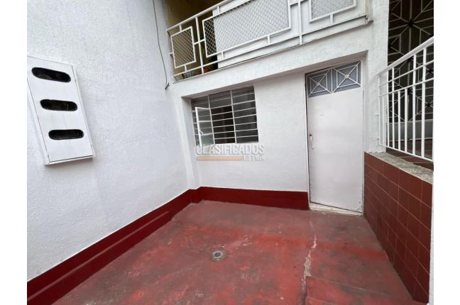 Apartaestudios, Alquiler, San Antonio - $750.000