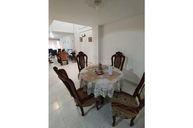 Casas, Venta, Ciudad 2.000 - $420.000.000