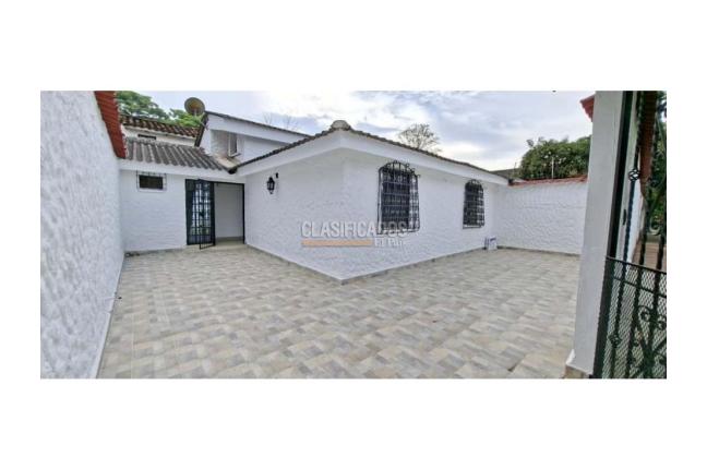 Casas, Venta en El Refugio